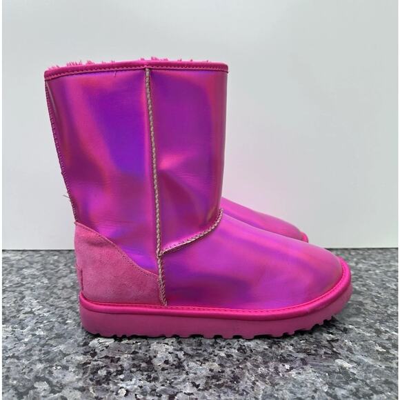UGG Women's Classic Short Iridescent Pink Slip On Boots Size US 7 1153610 - Picture 1 of 13